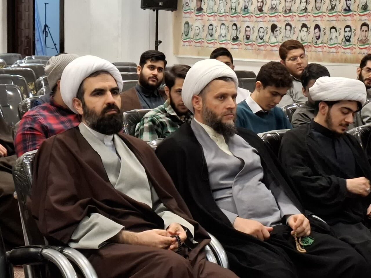 ظرفیت‌های گروه‌های جهادی حوزه علمیه گیلان بررسی شد+عکس
