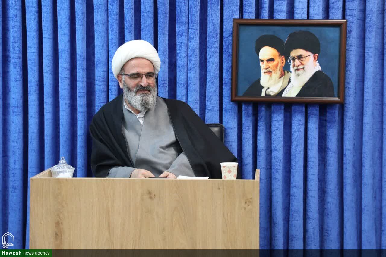 ایام‌البیض یکی از بهترین فرصت‌ها برای عبادت پروردگار است