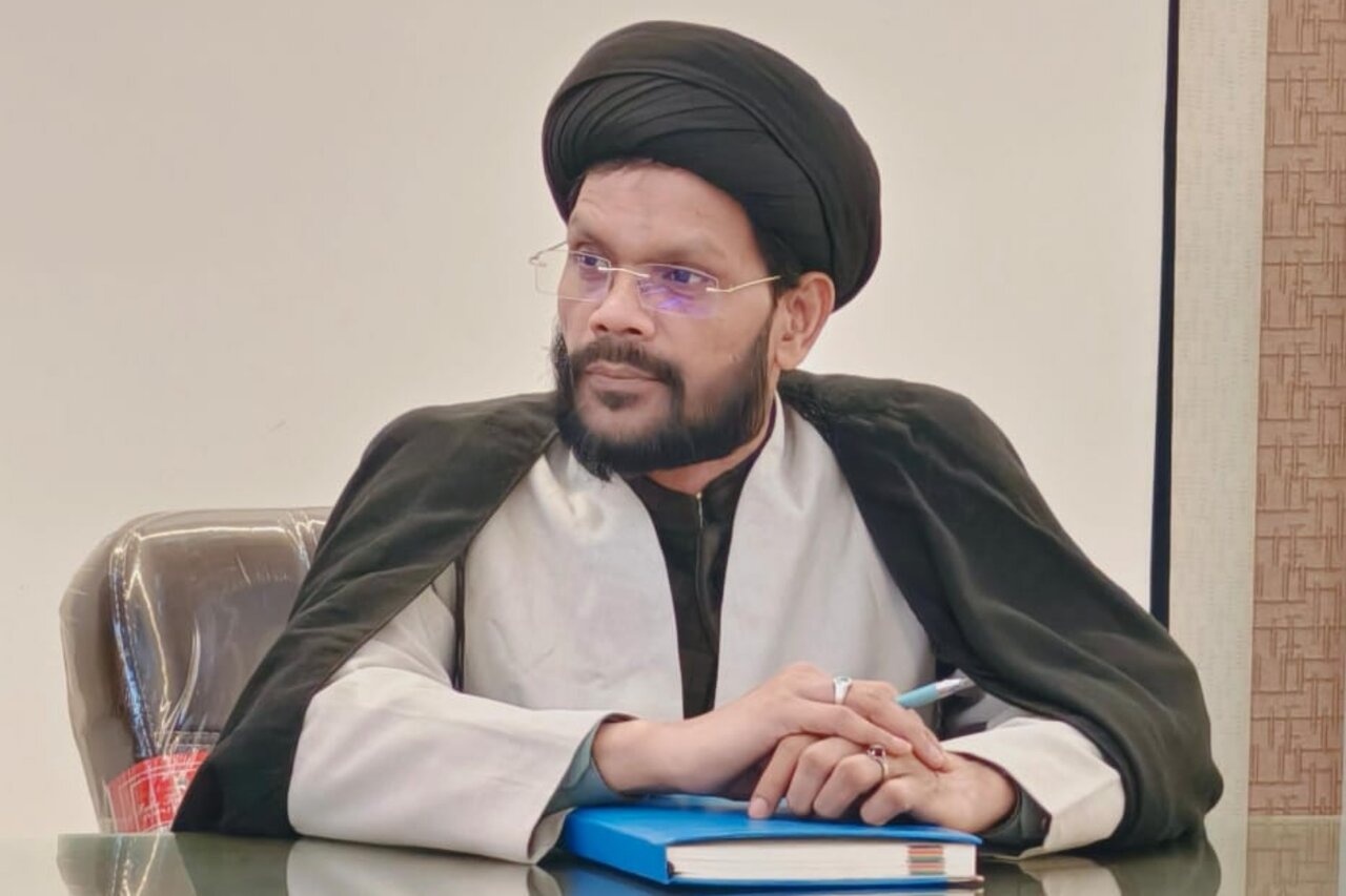 ہندوستان میں شیعیت کا چہرہ مسخ کرنے کی سازشیں خطرناک اور قابلِ مذمت ہیں: حجت الاسلام تقی عباس رضوی