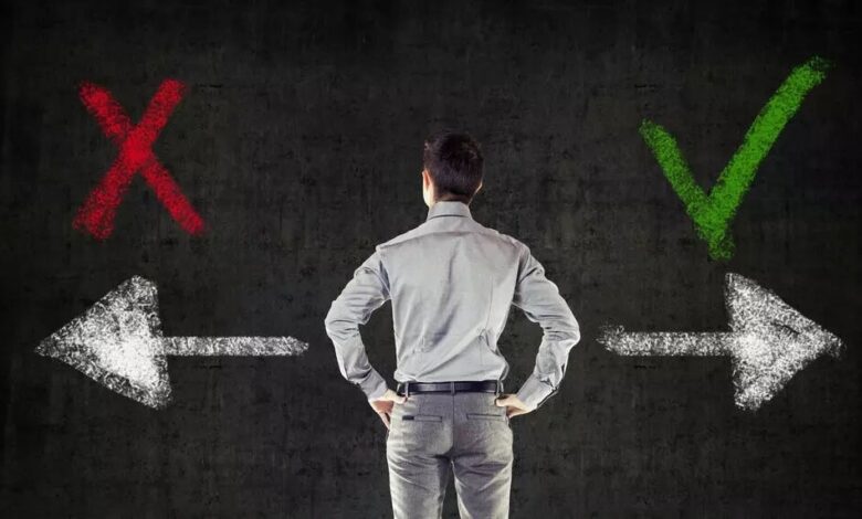 সিদ্ধান্ত গ্রহণের স্বর্ণসূত্র: বিশ্লেষণ, বুদ্ধি ও অনুভূতির সমন্বয়ে নির্বাচন