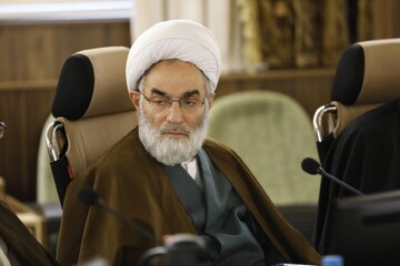 جدایی حوزه‌های علمیه استان‌ها از حوزه علمیه قم ممکن نیست