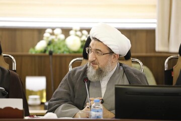 ضرورت تغییر ترکیب شوراهای حوزه‌های علمیه استانی