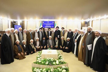 تصاویر/ اولین اجلاسیه رؤسای شوراهای استانی حوزه‌های علمیه با حضور اعضای شورای عالی در مشهد مقدس