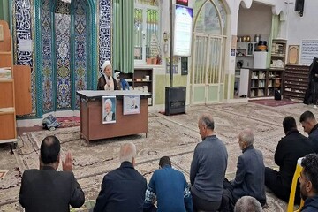 آیت‌الله مصباح یزدی همواره در مدار حق حرکت کرد