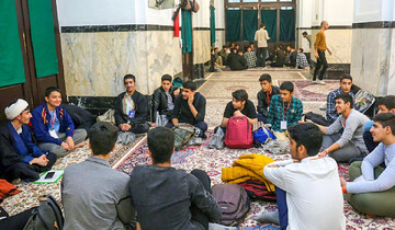 نقش اعتکاف در تربیت نسل جوان