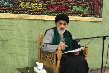 نور حقیقی انسان، طاعت و بندگی خدا است