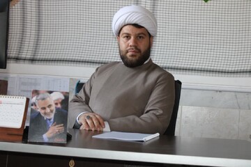 حاج قاسم مدرس مکتب عشق و ایثار بود