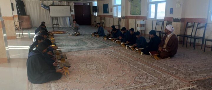 تصاویر/ قرائت سوره فتح طلاب مدرسه علمیه الغدیر نراق