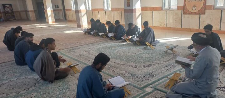 تصاویر/ قرائت سوره فتح طلاب مدرسه علمیه الغدیر نراق