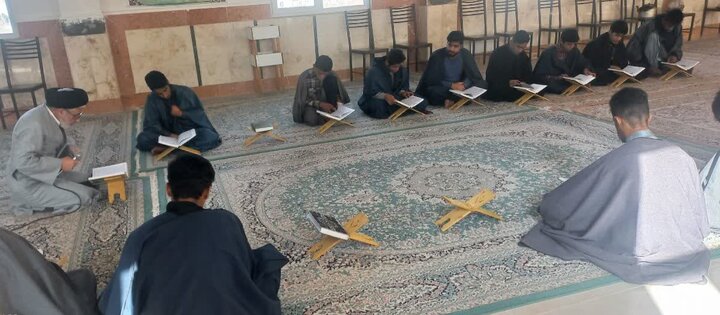 تصاویر/ قرائت سوره فتح طلاب مدرسه علمیه الغدیر نراق