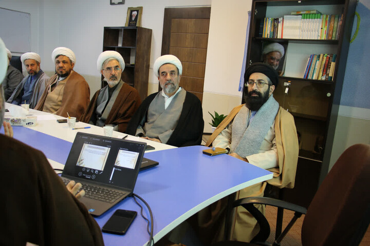 تصاویر|جلسات اعضای دبیرخانه حوزه پیشرو و سرآمد با کارگروه آموزش