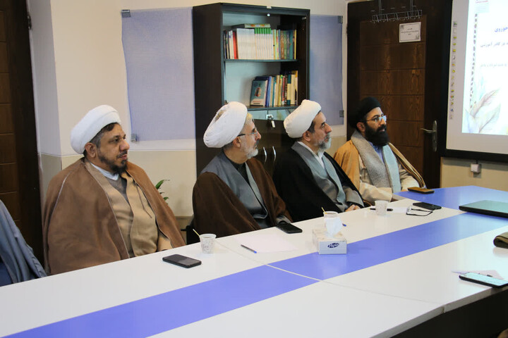 تصاویر|جلسات اعضای دبیرخانه حوزه پیشرو و سرآمد با کارگروه آموزش