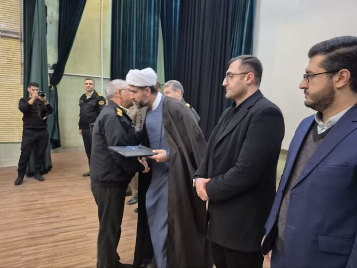 تصاویر/ آیین تکریم و معارفه فرمانده انتظامی شهرستان کامیاران