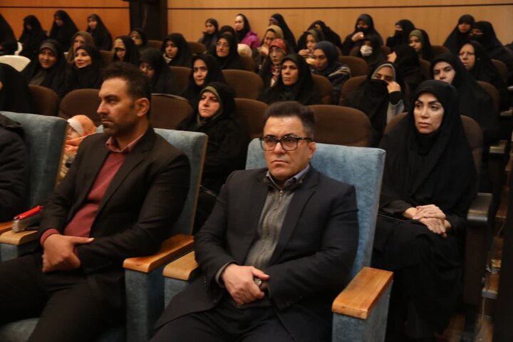 تصاویر / مراسم گرامیداشت نهم دی وسردار سلیمانی در شهرستان آبیک