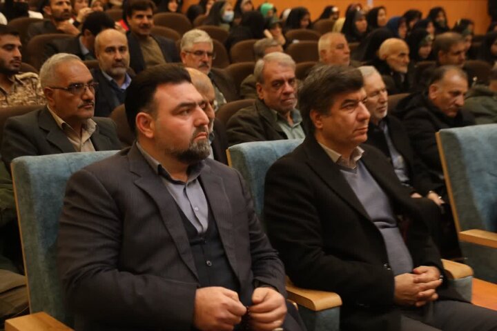 تصاویر / مراسم گرامیداشت نهم دی وسردار سلیمانی در شهرستان آبیک