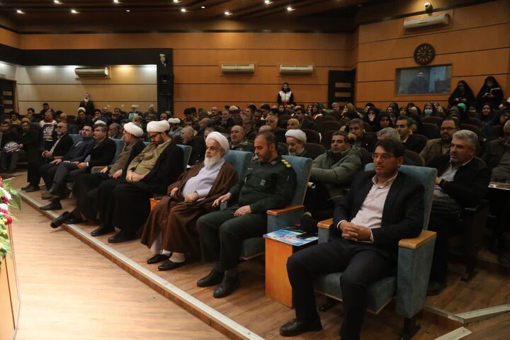 تصاویر / مراسم گرامیداشت نهم دی وسردار سلیمانی در شهرستان آبیک