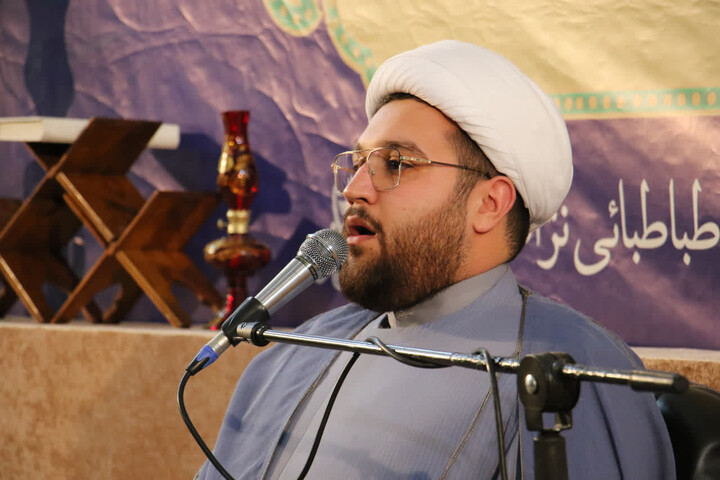 تصاویر|آیین تجلیل از حافظان قرآن مدرسه علمیه شهید طباطبایی نژاد