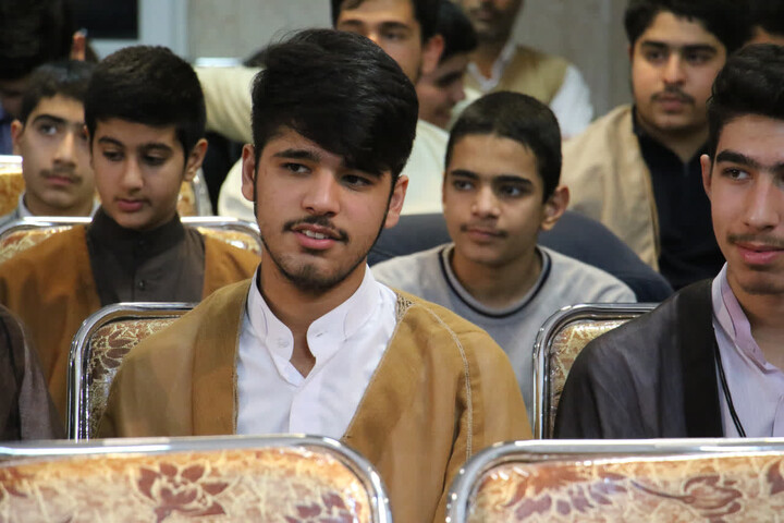 تصاویر|آیین تجلیل از حافظان قرآن مدرسه علمیه شهید طباطبایی نژاد