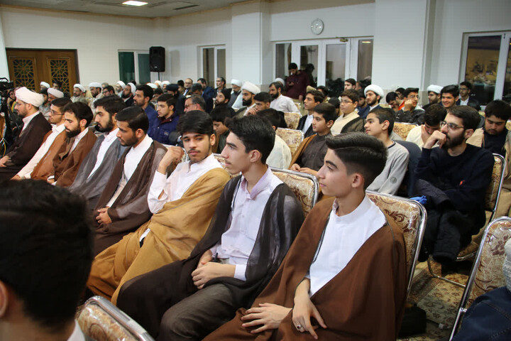 تصاویر|آیین تجلیل از حافظان قرآن مدرسه علمیه شهید طباطبایی نژاد