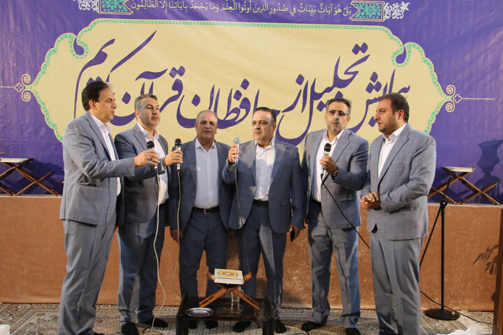 تصاویر|آیین تجلیل از حافظان قرآن مدرسه علمیه شهید طباطبایی نژاد