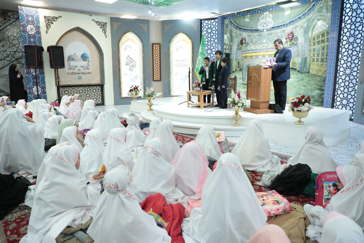 تصاویر/ مراسم  جشن تکلیف دخترانه در امامزاده موسی مبرقع(ع)