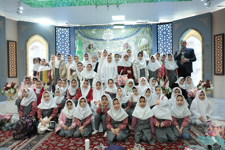 تصاویر/ مراسم  جشن تکلیف دخترانه در امامزاده موسی مبرقع(ع)