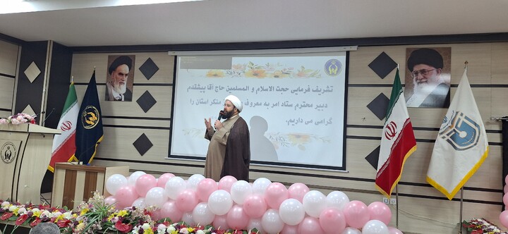 جشن تکلیف ۲۶۲ نفر از دختران ماه در یاسوج برگزار شد.