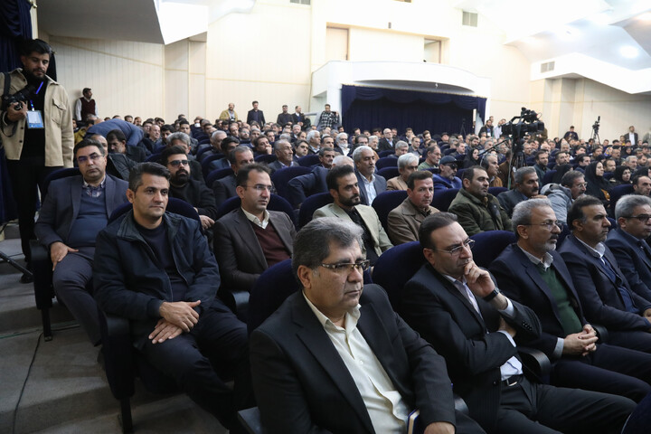 تصاویر/ سفر رئیس جمهور به چهارمحال و بختیاری