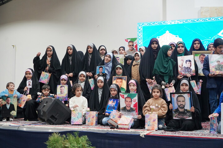 تصاویر / ویژه برنامه پدر قهرمان(تکریم پدران و فرزندان شهدا ) در اصفهان