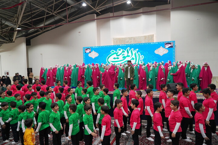 تصاویر / ویژه برنامه پدر قهرمان(تکریم پدران و فرزندان شهدا ) در اصفهان