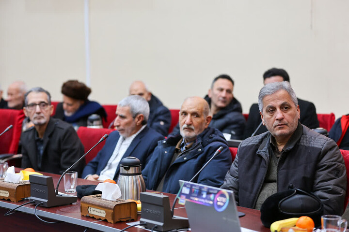 تصاویر | مراسم تجلیل از جمعی از پدران شهدای گرانقدر دفاع مقدس و شهدای مدافع حرم درتبریز