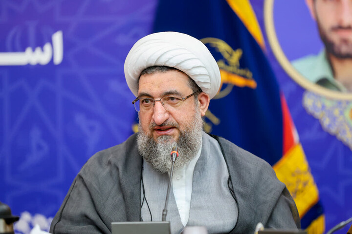 تصاویر | مراسم تجلیل از جمعی از پدران شهدای گرانقدر دفاع مقدس و شهدای مدافع حرم درتبریز