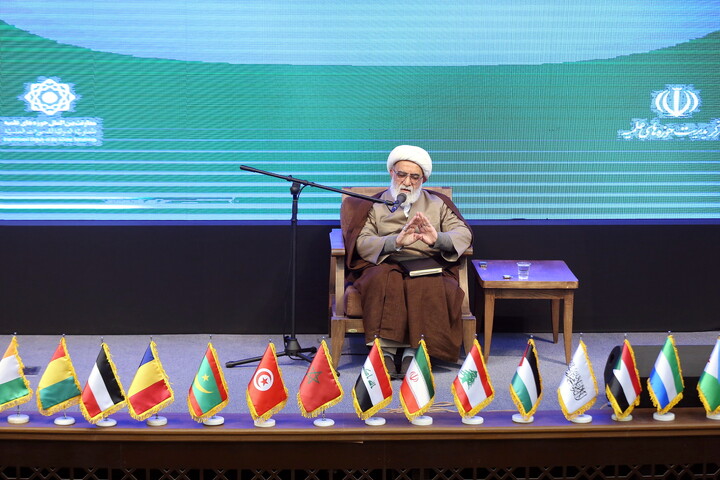 تصاویر/ حواشی همایش تجلیل از مبلغان بین‌المللی اربعین حسینی