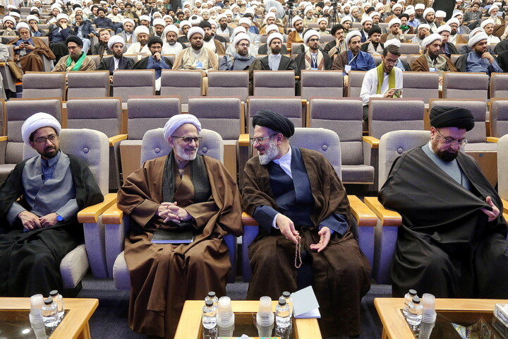 تصاویر/ حواشی همایش تجلیل از مبلغان بین‌المللی اربعین حسینی