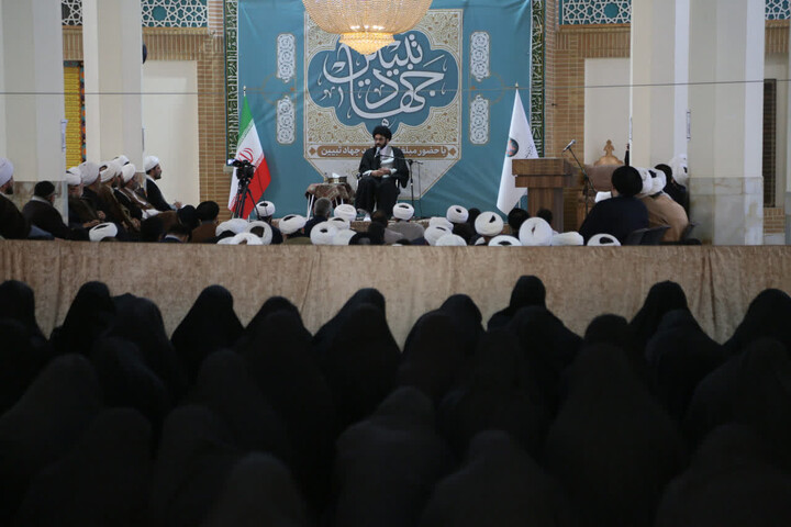 تصاویر/گردهمایی مبلغان و اساتید جهاد تبیین اصفهان