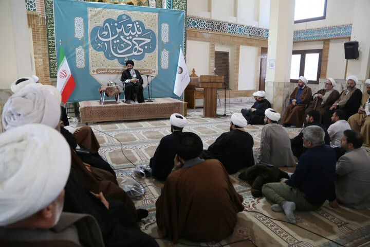 تصاویر/گردهمایی مبلغان و اساتید جهاد تبیین اصفهان