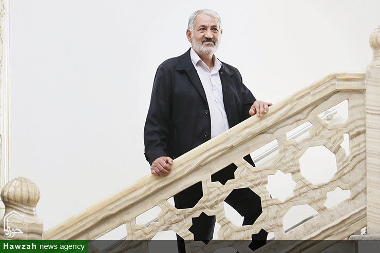 عدم دیدار آیت‌الله میلانی با شاه، نفی صریح مشروعیت رژیم پهلوی بود لید بده