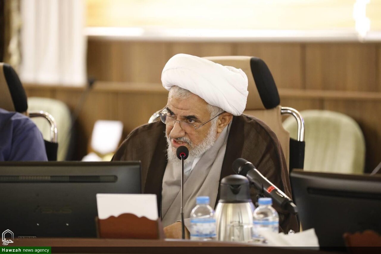 ضرورت روزآمد سازی متون آموزشی حوزه‌های علمیه همگام با تحولات جهانی