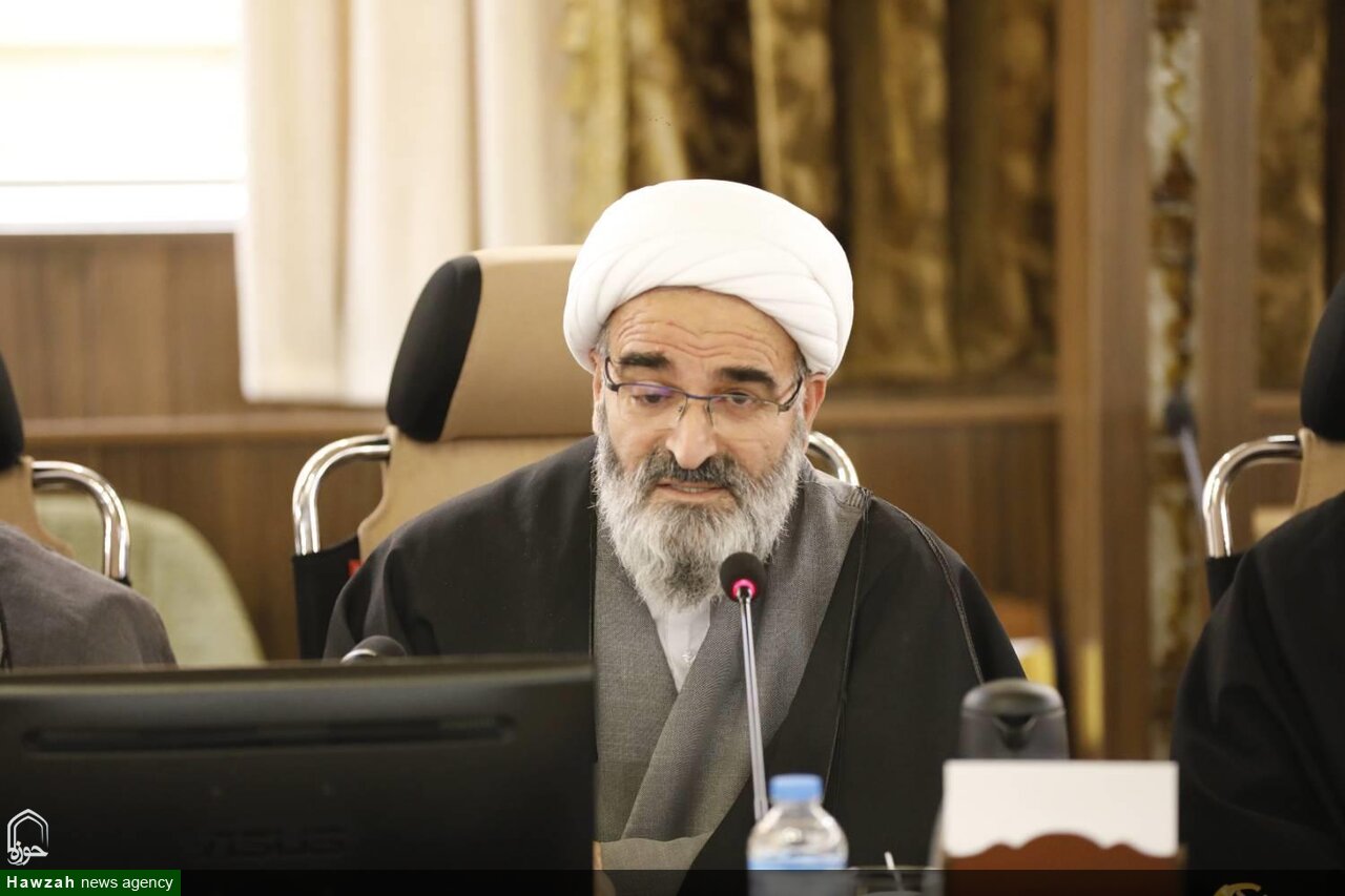 انتقاد نایب رئیس شورای حوزه علمیه سمنان از قطع ارتباط حوزه علمیه با طلاب فعال در آموزش و پرورش