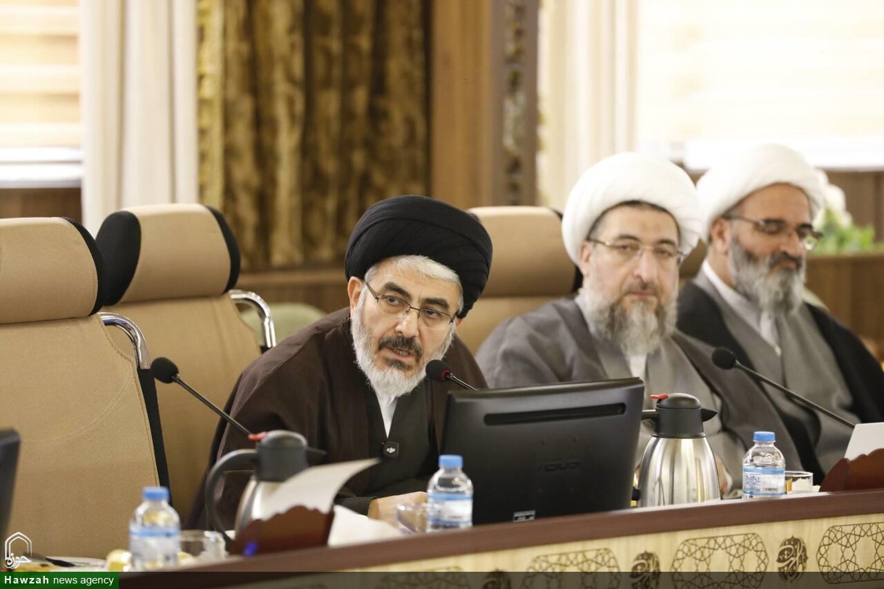 حضور طلاب در مدارس آموزش و پرورش برکات بسیار زیادی دارد