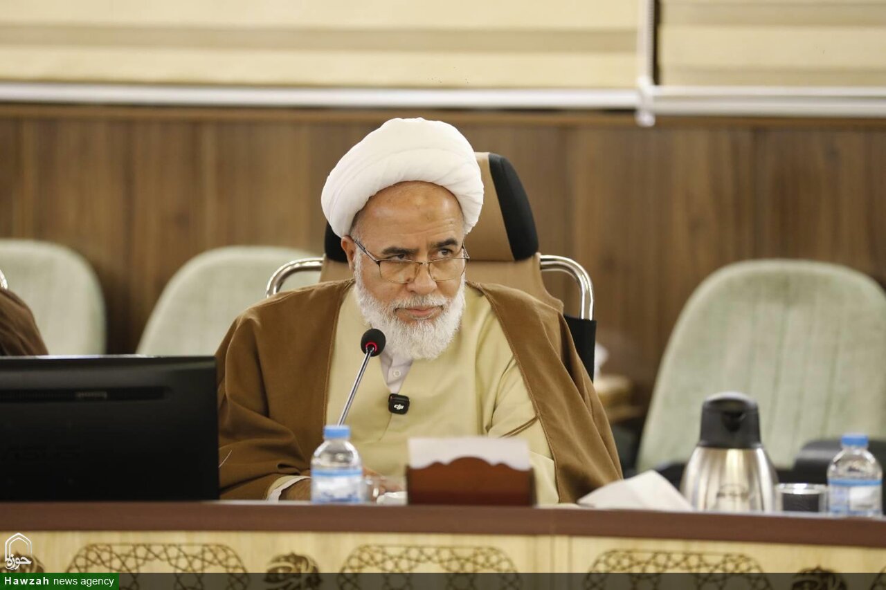 مدارس علمیه قرآنی باید به الگوی سایر مدارس علمیه تبدیل شوند