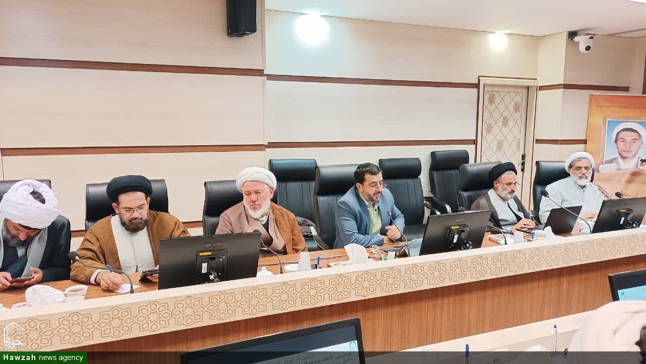 نشست مشترک دبیران ستادهای راهبری حوزه با نمایندگان مردم قم در مجلس شورای اسلامی