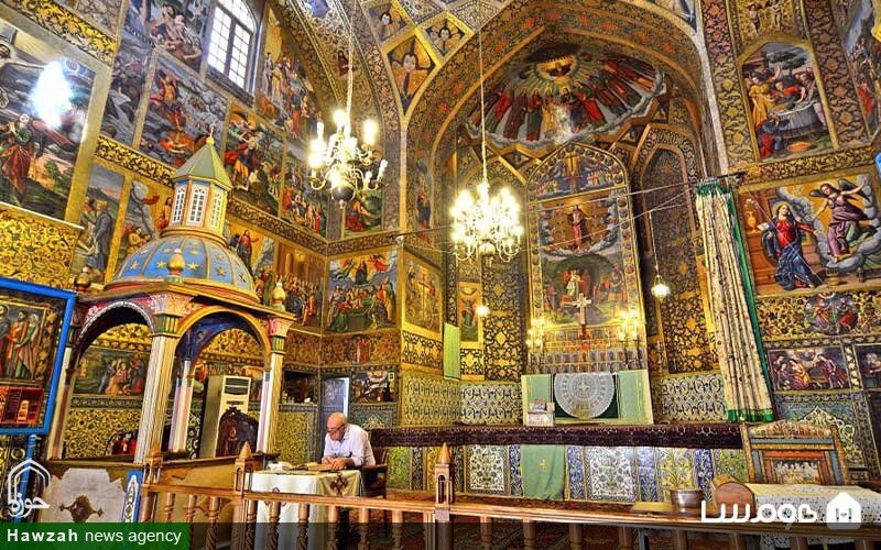 طنین ناقوس صلح و ایثار در شهر گنبدهای فیروزه‌ای