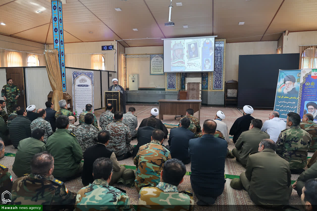 تصاویر | دیدار نماینده ولی فقیه در استان آذربایجان شرقی با فرماندهان فرماندهی قرارگاه منطقه‌ای شمال‌غرب نیروی زمینی ارتش