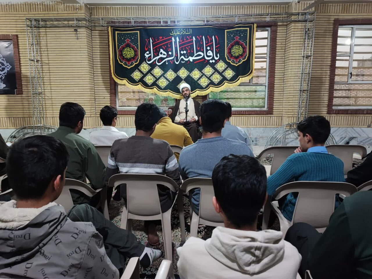 برگزاری درس اخلاق هفتگی ماه رجب با سخنرانی استاد عرب‌زاده در زرند