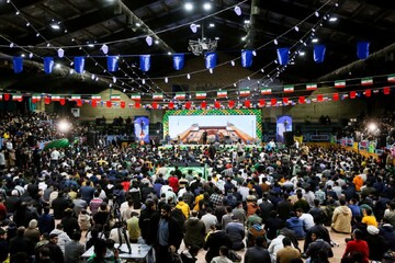 برگزاری جشن میلاد امیرالمؤمنین(ع) و بزرگداشت شهید سلیمانی در ورزشگاه شهید حیدریان قم