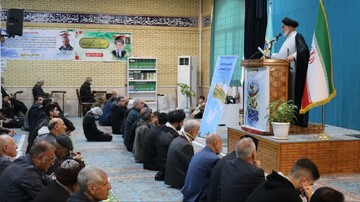 تصاویر/ اقامه نماز جمعه در شهرستان ایوان