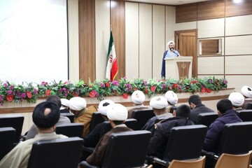 تصاویر/ نشست هم‌اندیشی معاون تهذیب و تربیت حوزه های علمیه کشور با مربیان اعتکاف یزد