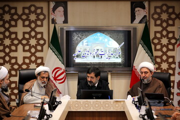 تصاویر/ حضور استاندار قم در جلسه  دبیران ستادهای راهبردی حوزه های علمیه