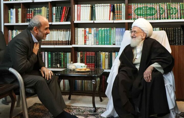 آية اللّه العظمى نوريّ الهمدانيّ: العمل بتوصيات القائد الأعلى بشأن الحفاظ على الوحدة ونبذ الخلافات واجبٌ شرعيٌّ